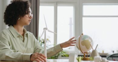 How to Educate Others on Renewable Energy